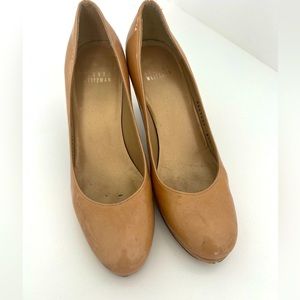 Stuart Weitzman nude patent leather pumps